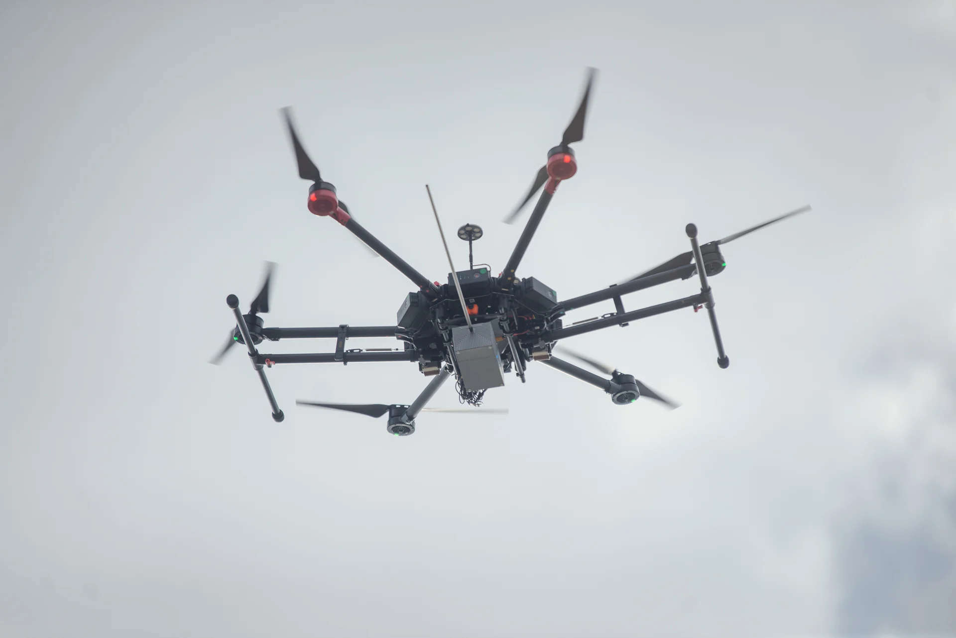 GZM i Flytronic wzmocnią dronowy potencjał w miastach