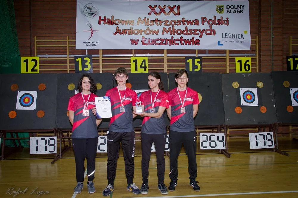 Zawodnicy UKS Grot na XXXI Halowych Mistrzostwach Polski Juniorów Młodszych. Jak wypadli?