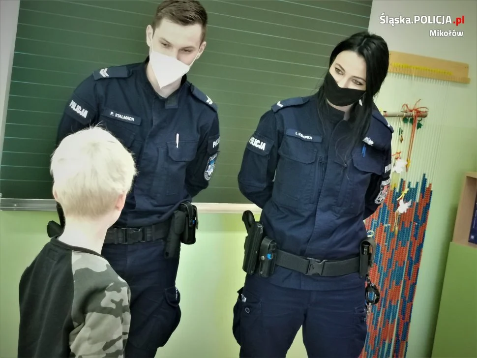Lekcja bezpieczeństwa w Łaziskiej podstawówce
