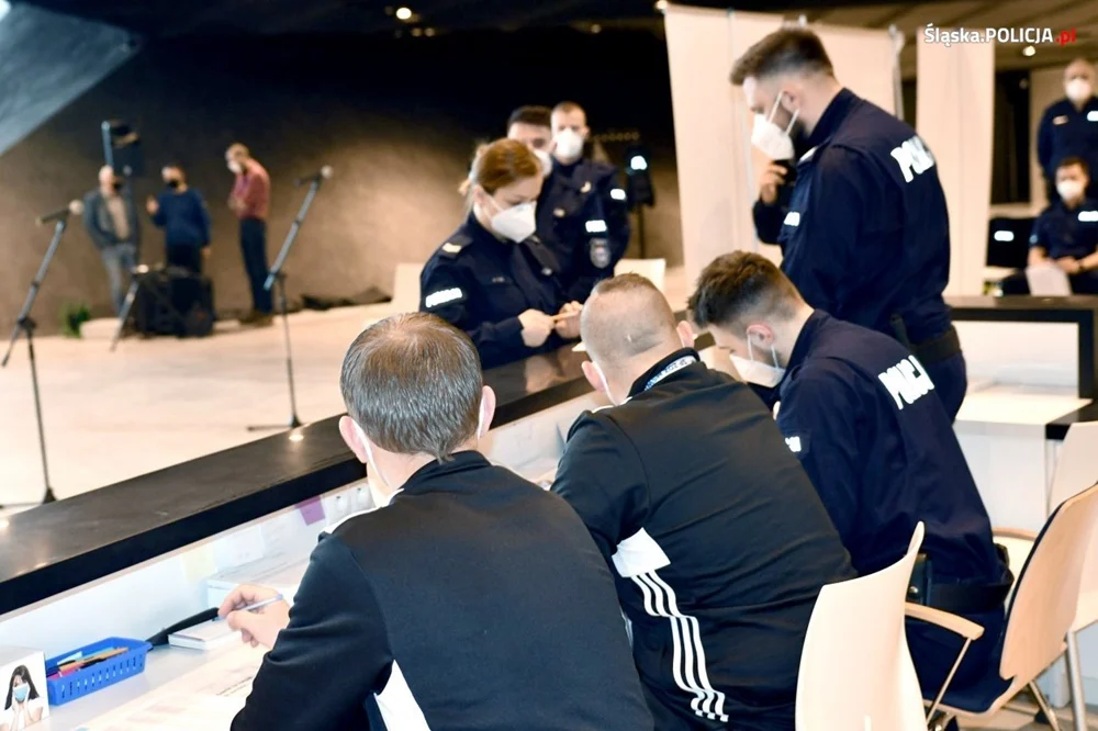 Ruszyła akcja szczepień policjantów