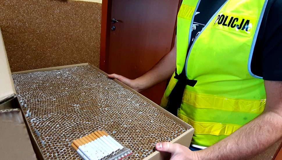 Tyscy policjanci przejęli nielegalny towar 60-latka