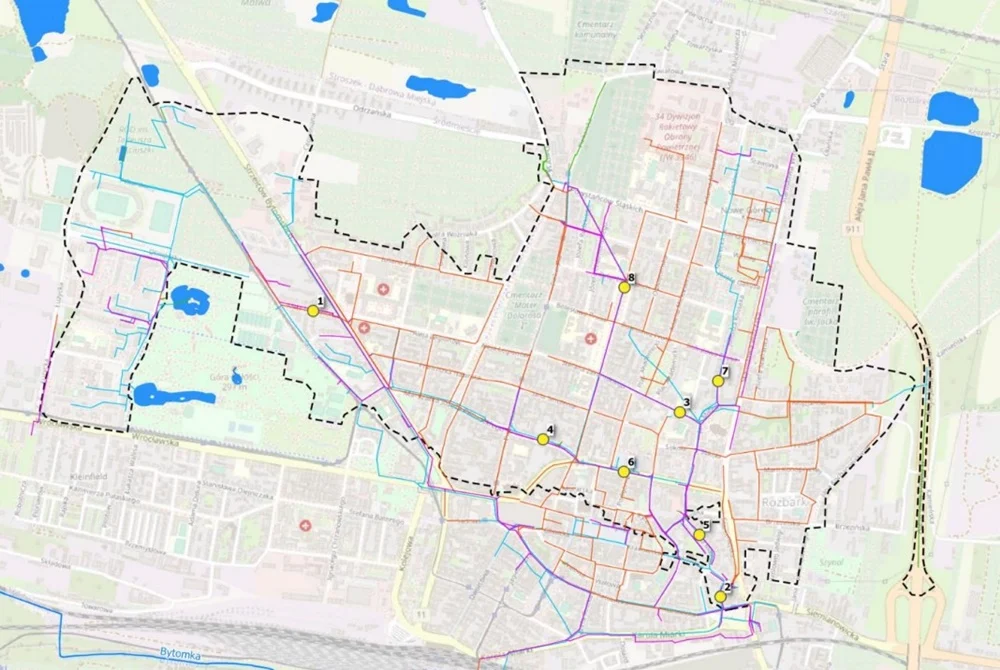 Sieć kanalizacji deszczowej w ul. Piłsudskiego przeciążona. Miasto ma plany jej przebudowy