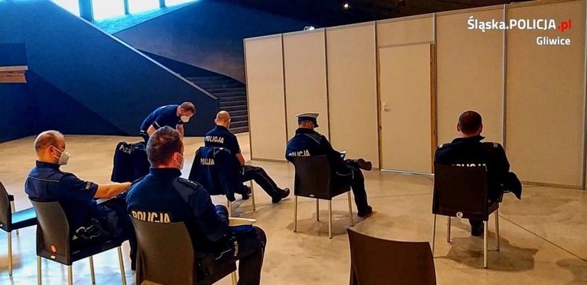 Ruszyły szczepienia gliwickich funkcjonariuszy