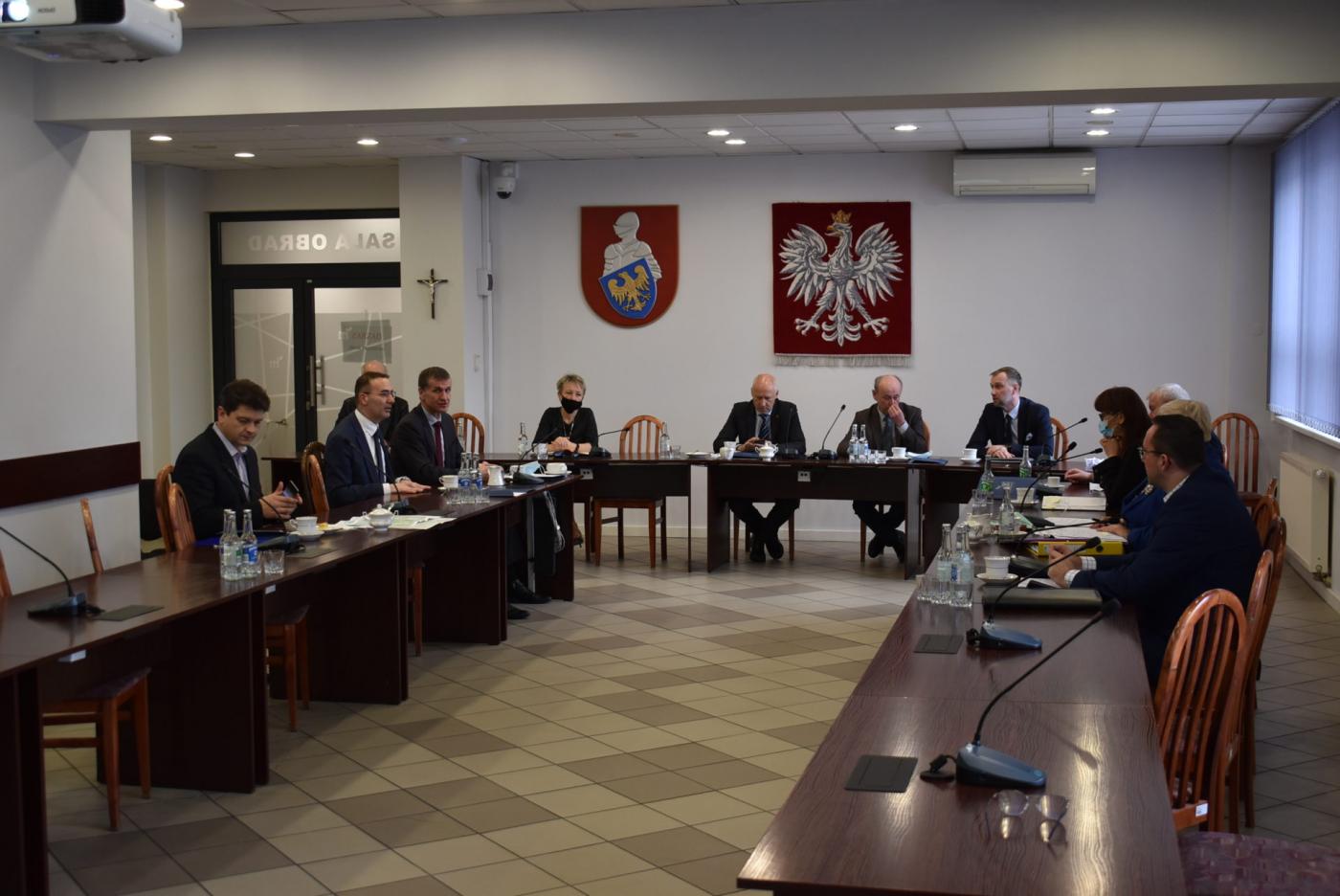 Przebieg tras szybkich kolei w ramach CPK przez teren Powiatu Mikołowskiego