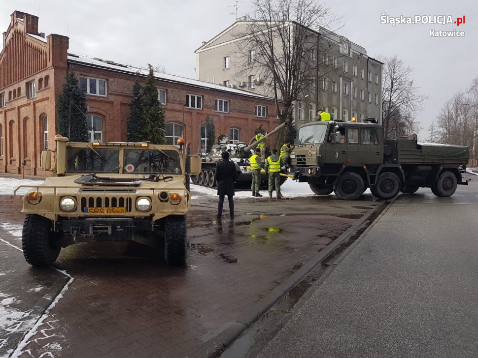 Katowicka drogówka zabezpieczała i pilotowała transport czołgu