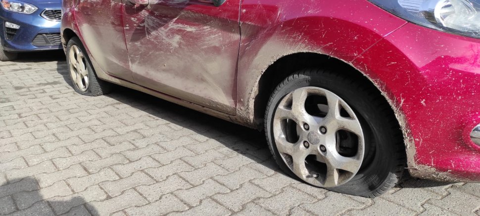 Zatrzymali w pościgu złodzieja samochodów