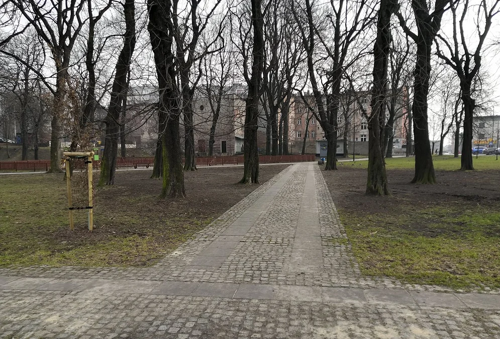 Zakład Utrzymania Zieleni rozpoczął prace pielęgnacyjne w Parku Heiloo