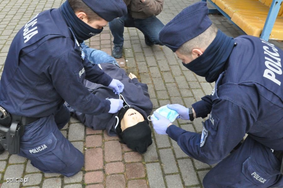 Pierwsza pomoc w czasie pandemii. Zobacz film instruktażowy