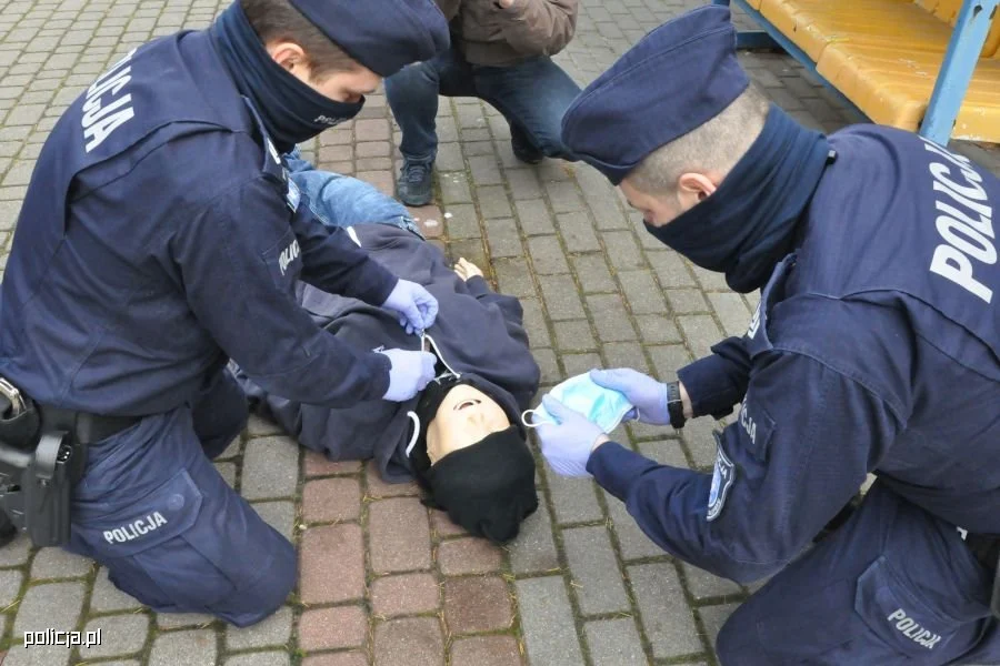 Pierwsza pomoc w czasie pandemii. Zobacz film instruktażowy