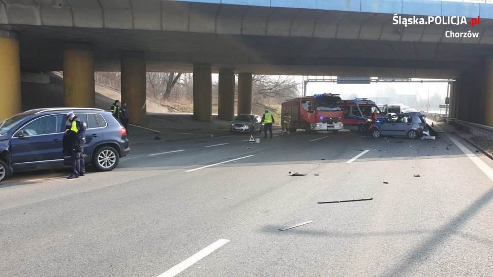 Dobre warunki na drodze nie oznaczają, że jest bezpieczniej