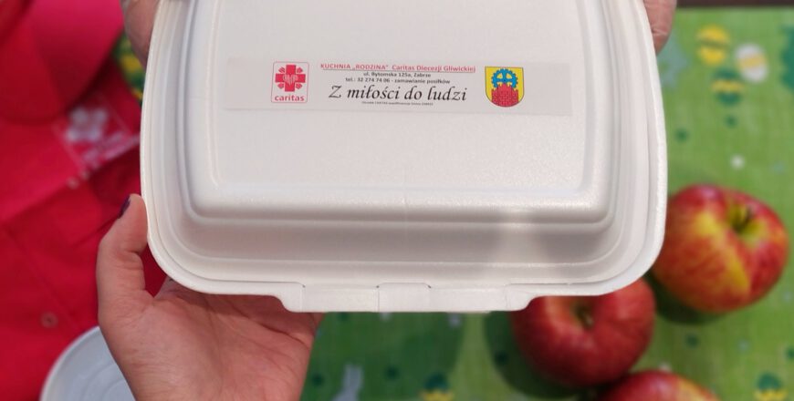 „Wielkanocne Śniadanie” dla osób bezdomnych i potrzebujących