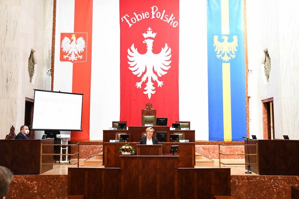 Utrwalić pamięć o Zbrodni Katyńskiej - finałowa gala konkursu wojewódzkiego