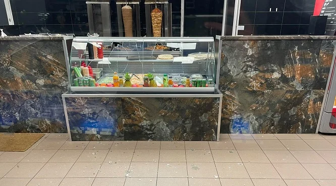 Wandale zdewastowali lokal, w którym mieści się Arman Kebab w Rudzie Śląskiej