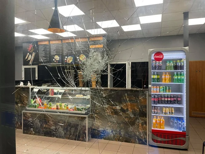 Wandale zdewastowali lokal, w którym mieści się Arman Kebab w Rudzie Śląskiej