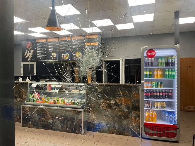 Wandale zdewastowali lokal, w którym mieści się Arman Kebab w Rudzie Śląskiej