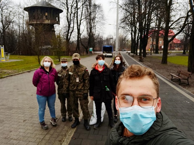 Kochłowice przechodzą zieloną rewolucję. Posadzono tu tawuły, jałowce, świerki i klony