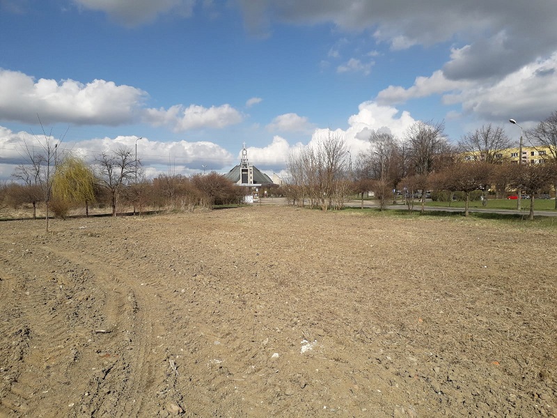 Przy dawnej stacji powstaje miejska łąka