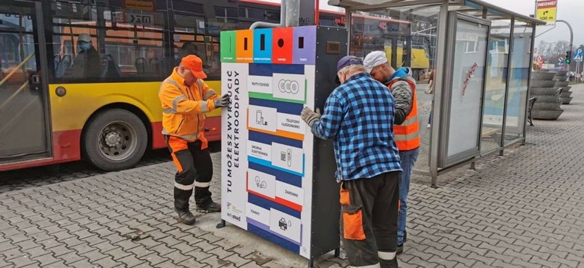 Na ulicy 26 marca stanął pojemnik na elektroodpady