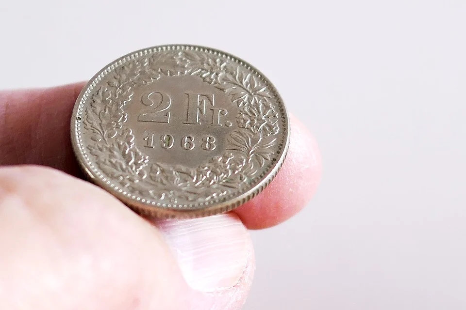 Nieważność umowy frankowej nie zawsze oznacza unieważnienie kredytu