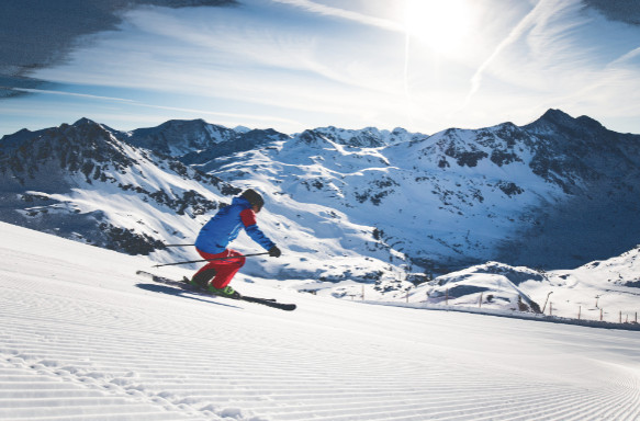 Jak dobrać narty zjazdowe