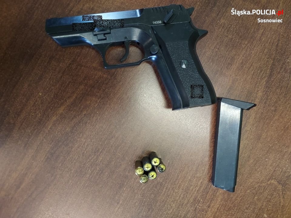 Pijany 65-latek strzelał w niebo