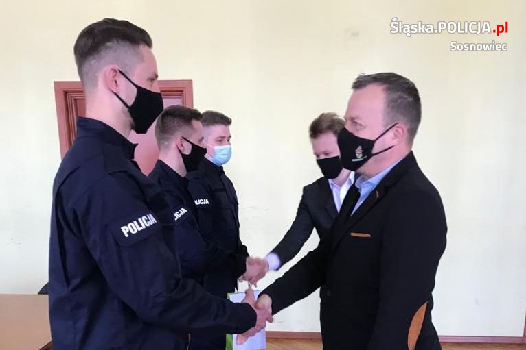 Nowi policjanci składali policyjną przysięgę