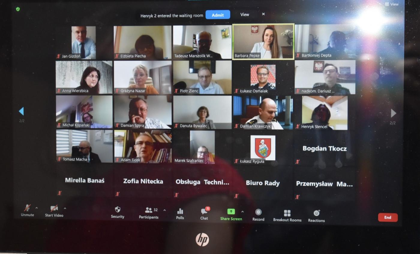 Sesja o bezpieczeństwie, pandemii i elektrowni