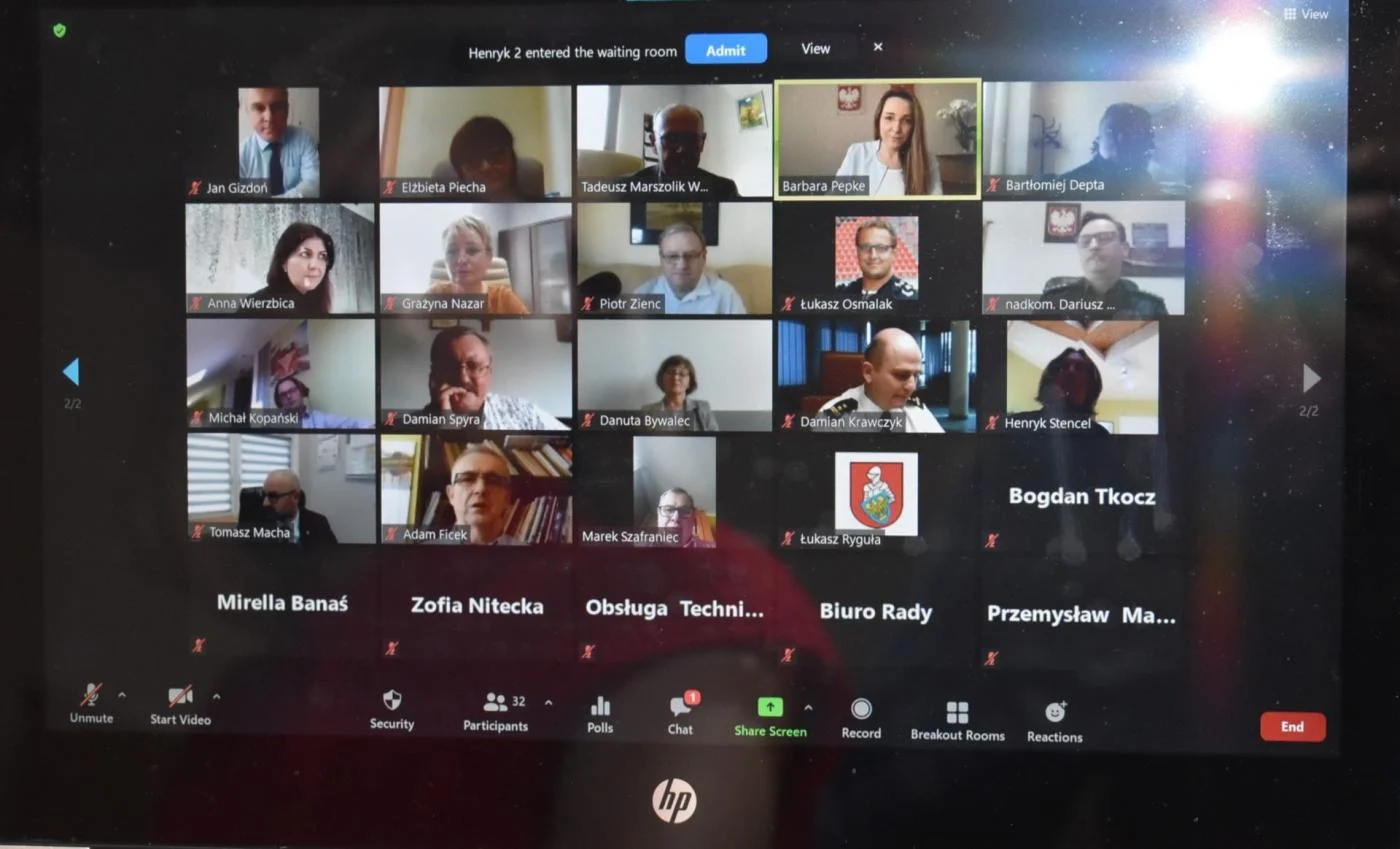 Sesja o bezpieczeństwie, pandemii i elektrowni