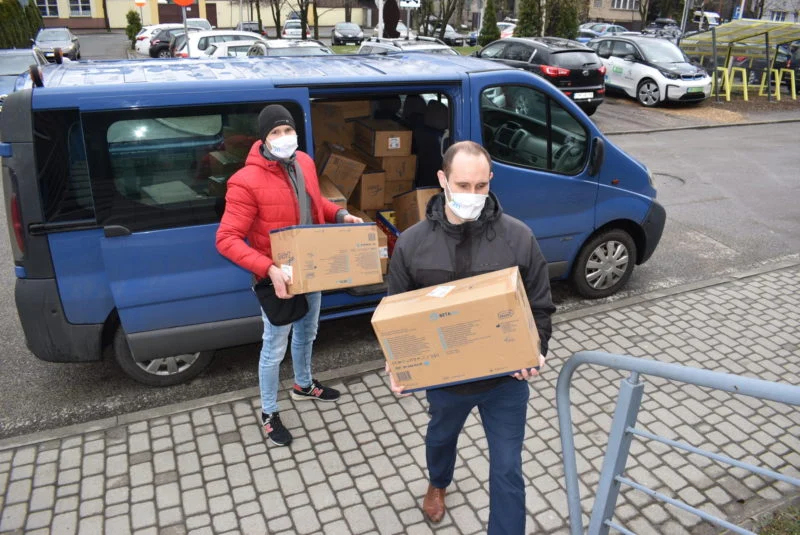 Prawie 50 tysięcy maseczek dla gmin naszego powiatu