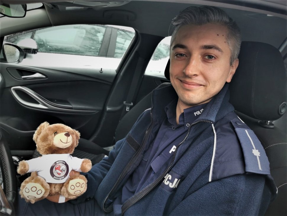 Policjant mikołowskiej drogówki w akcji krwiodawstwa Motoserce