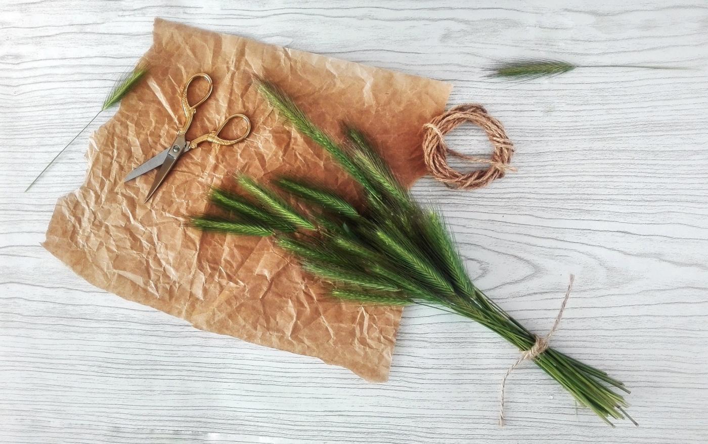 Akcesoria florystyczne - gdzie i w jakie się zaopatrzyć, by dbać o własne rośliny?