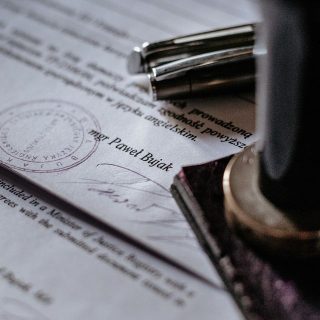 SIMPLE - Biuro tłumacza przysięgłego języka angielskiego Pawła Bujaka