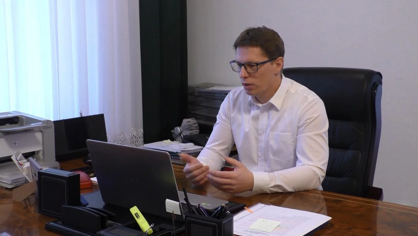 Prezydent rozmawia online z uczniami klas VIII