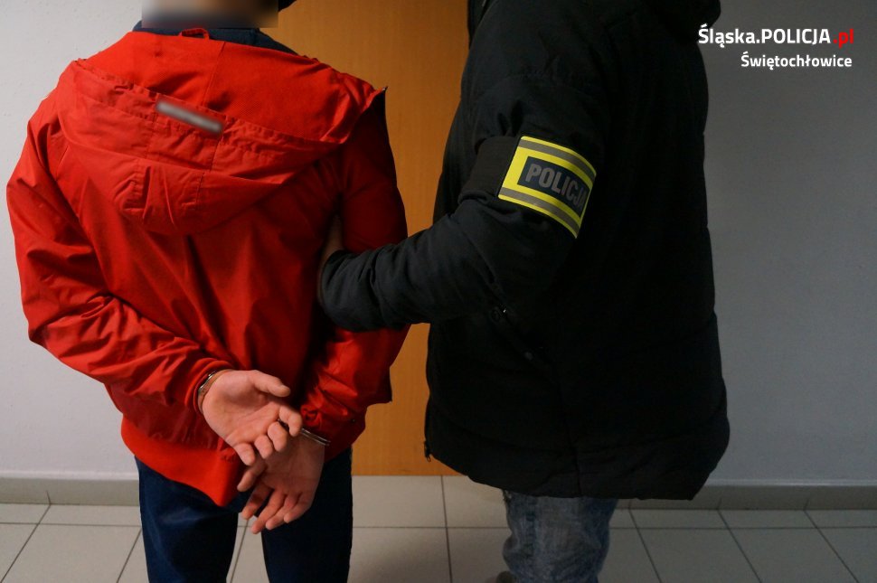 Mundurowi przejęli substancje zabronione. Dwóch mężczyzn zatrzymanych z amfetaminą