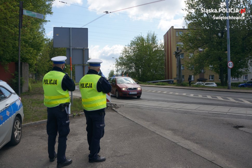 Policjanci z świętochłowickiej drogówki zatrzymali kierowcę z zakazem