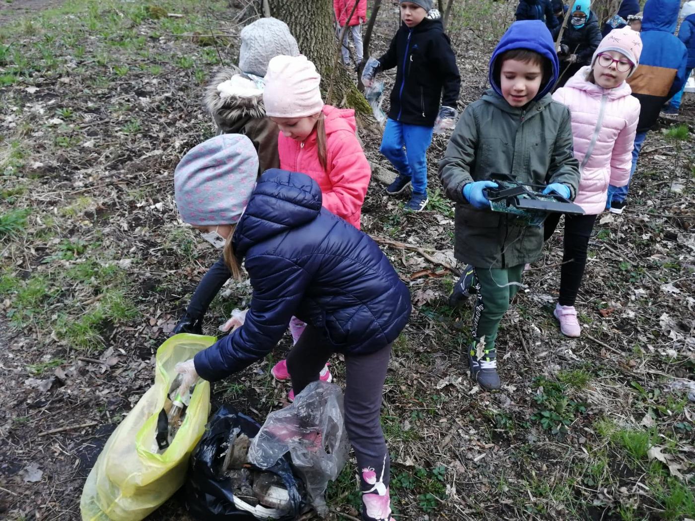 Dzień Ziemi w przedszkolach miejskich nr 9 i nr 12 w Świętochłowicach