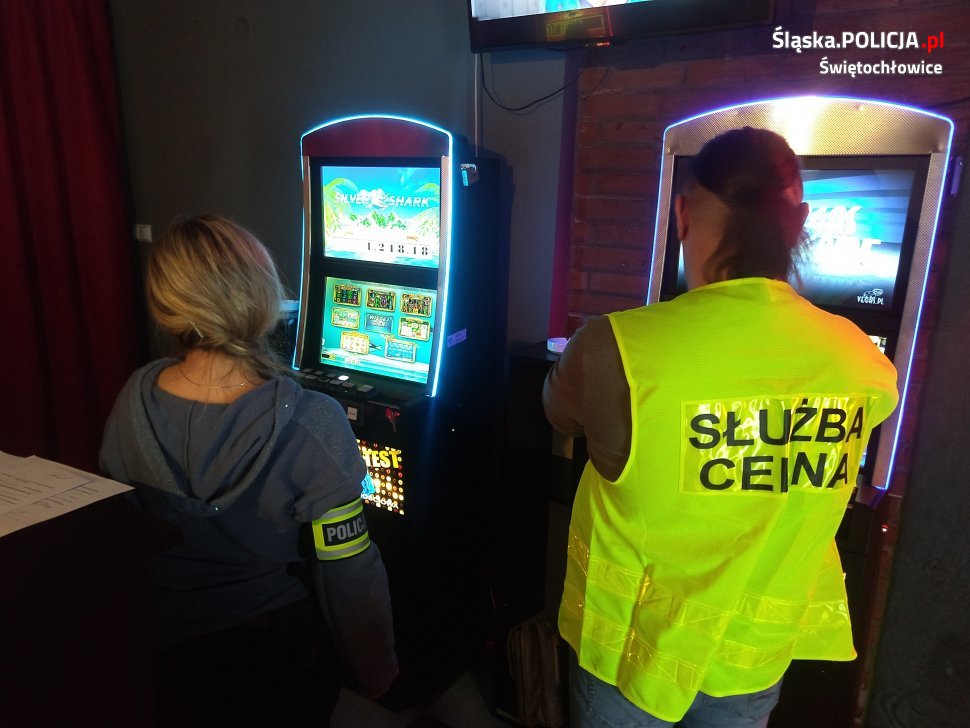 Nielegalny salon gier rozbity przez świętochłowickich kryminalnych