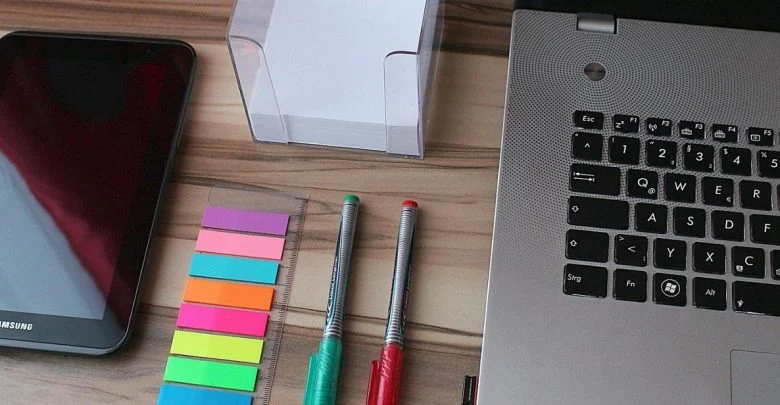 "Drodzy pracodawcy, umożliwiajcie swoim pracownikom pracę zdalną". Apel ministerstwa