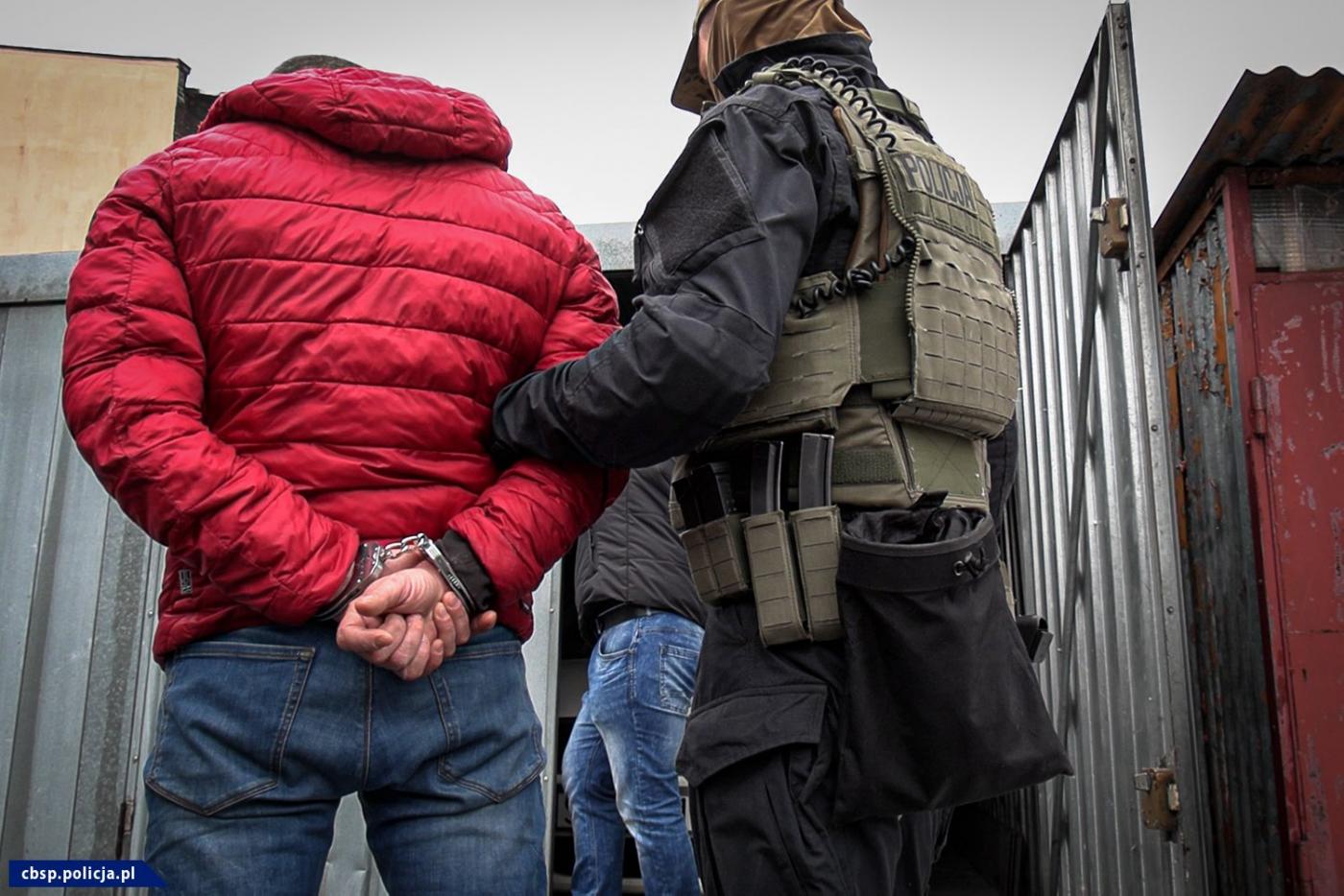 Członkowie "psychofans" zatrzymani za włamanie do siedziby Ruchu Chorzów