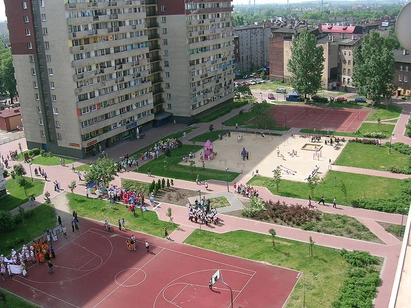 Zmiany na Osiedlu Irys w Chorzowie. Place zabaw w końcu zostaną poddane rewitalizacji!