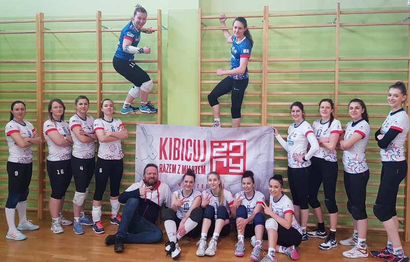 Siatkarki MUKS Sari niepokonane w półfinale Mistrzostw Polski! Finał odbędzie się w Żorach