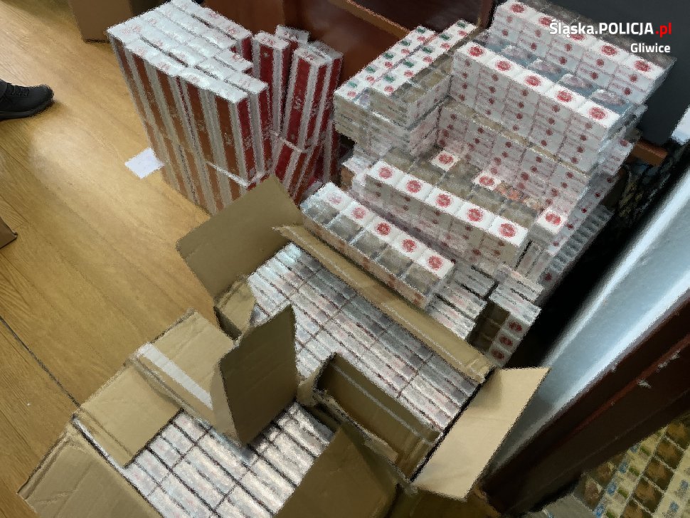 Nielegalny handel papierosami zakończony. Zabezpieczono ponad 215 tysięcy papierosów