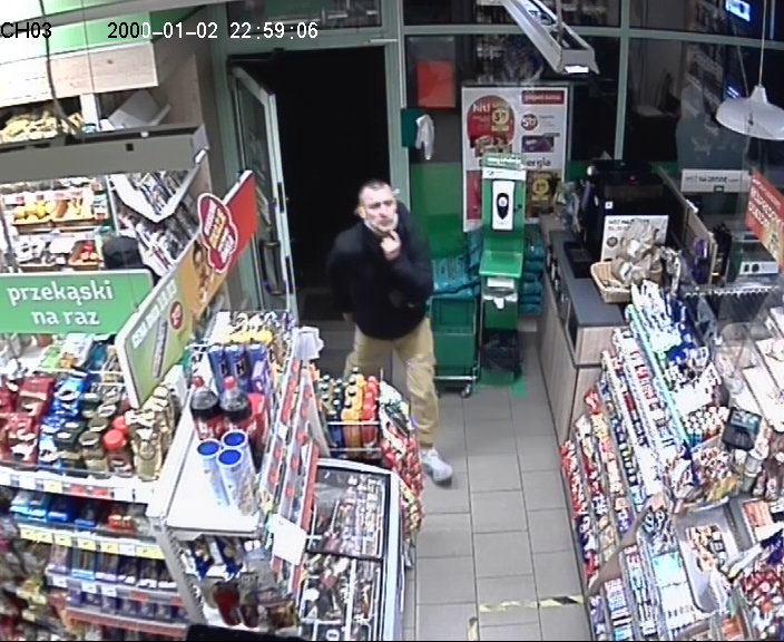 Płacił w Żabce skradzioną kartą. Znasz go?