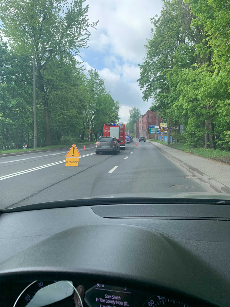 Kolizja przed przejazdem kolejowym 3