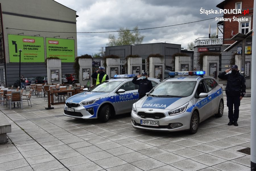 Piekarscy policjanci oddali hołd zastrzelonemu koledze