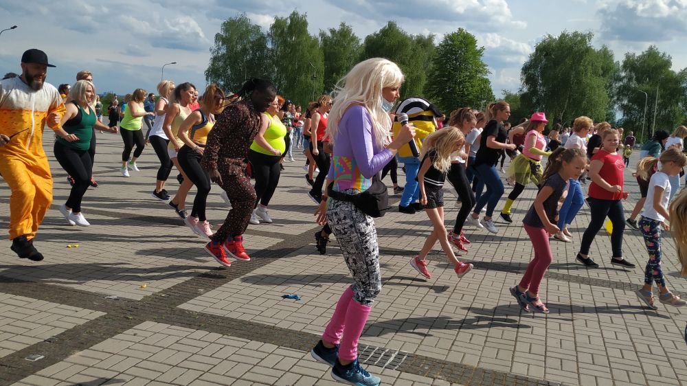 Piekarzanie tańczyli pod Kopcem