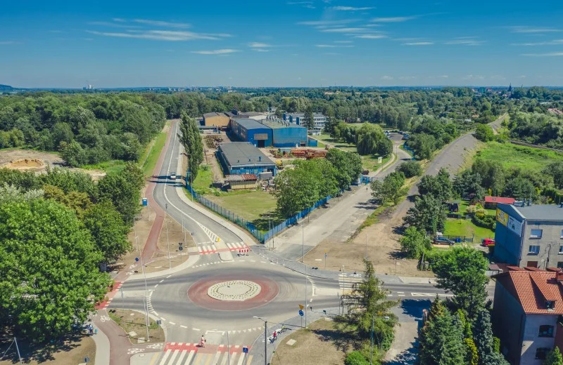 Ulica Samorządowców jako pamiątka 30-lecia Samorządu Terytorialnego