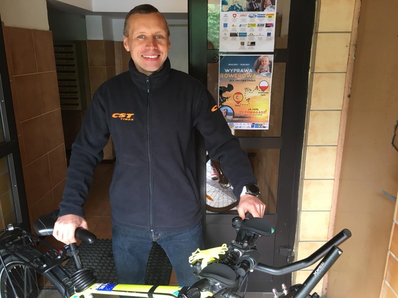 Na dwóch kółkach po zdrowie dla Antosia Radło