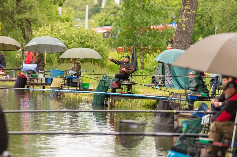 Miłośnicy wędkarstwa rywalizowali w 24-godzinnym Maratonie Spławikowym