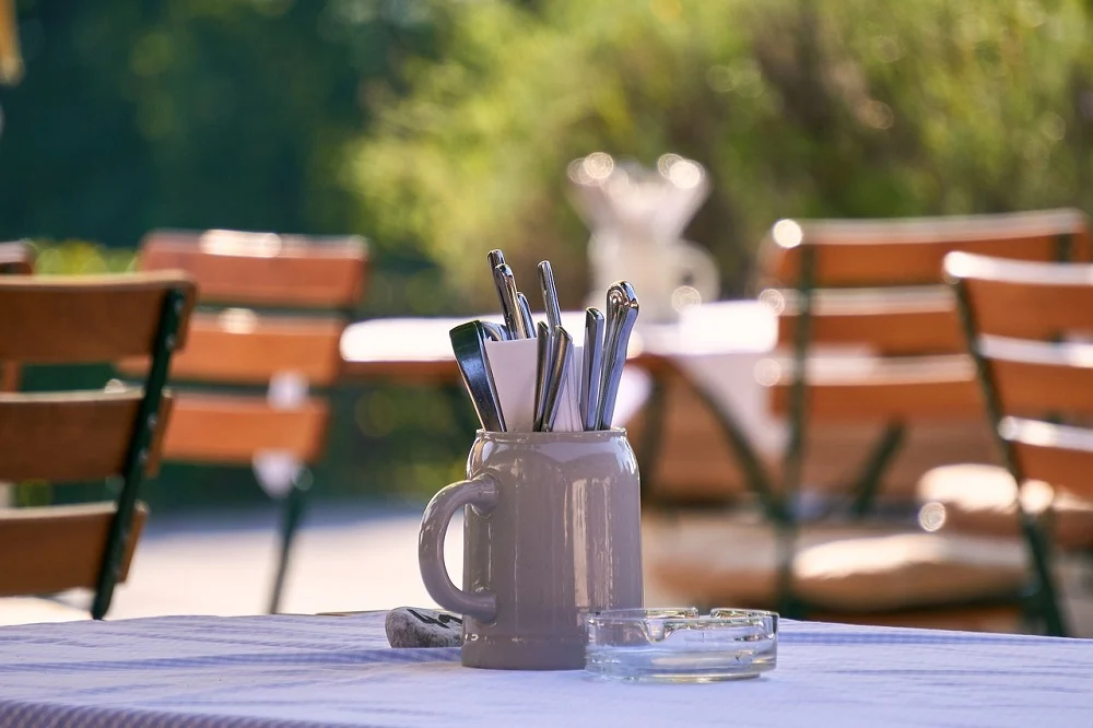 Ogródki gastronomiczne za 1 grosz. Oferta dla właścicieli pubów restauracji i kawiarni